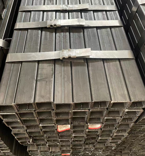 舒兰工业用梯子 镀锌管焊接梯子 铁梯子方管梯